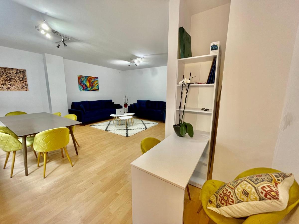 Warsaw Concierge Wola Ratusz Appartement Buitenkant foto
