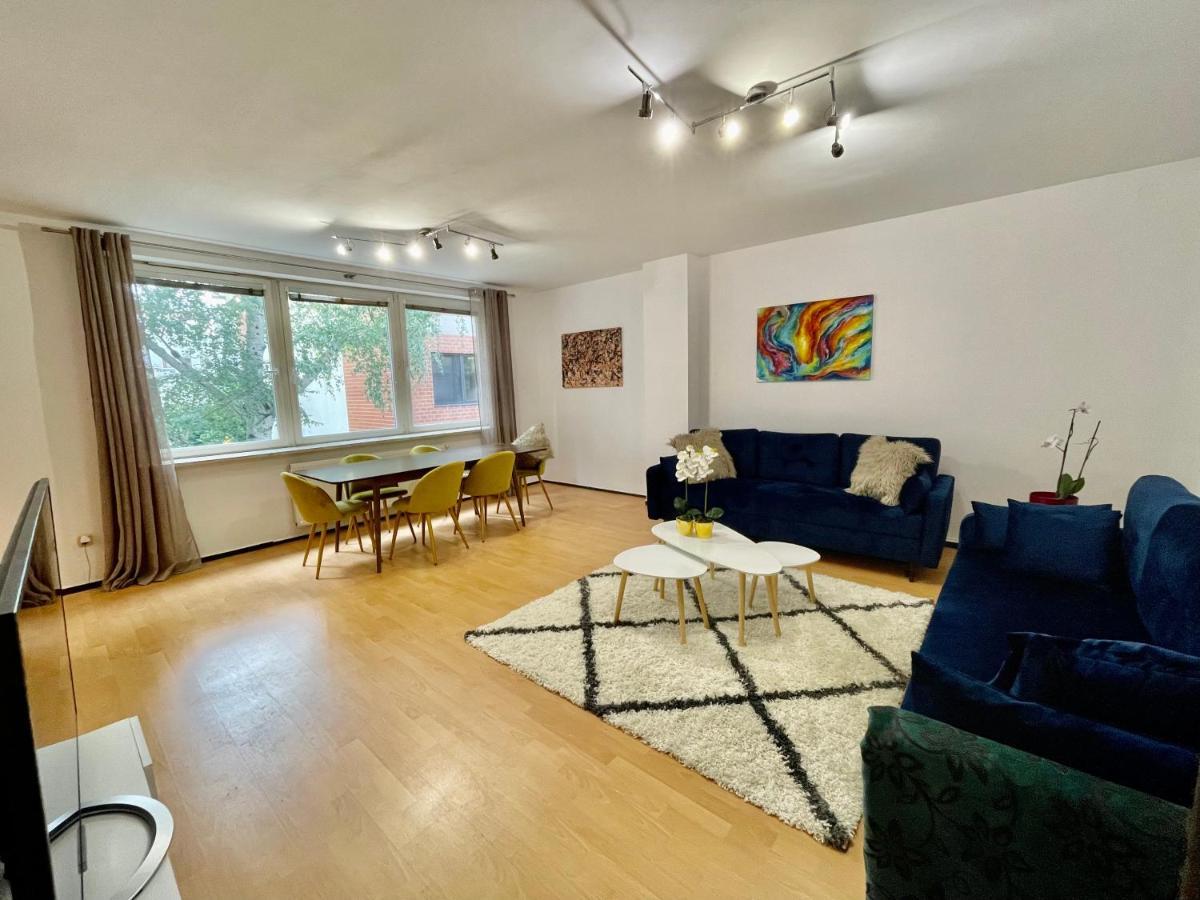 Warsaw Concierge Wola Ratusz Appartement Buitenkant foto