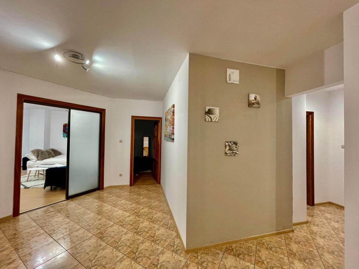 Warsaw Concierge Wola Ratusz Appartement Buitenkant foto